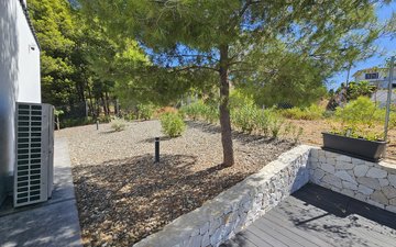 Property slide 73