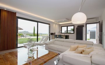Property slide 16