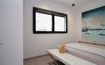 Property slide 21