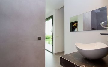 Property slide 35