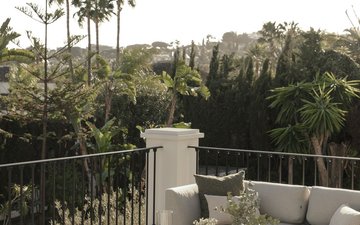 Property slide 17