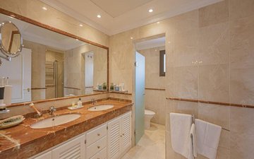 Property slide 25
