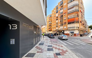 Property slide 32