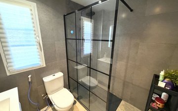 Property slide 20