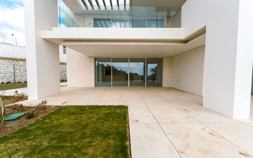 Property slide 14