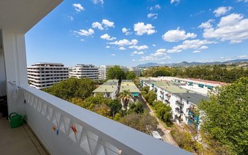 Property slide 10