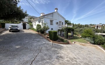 Property slide 16