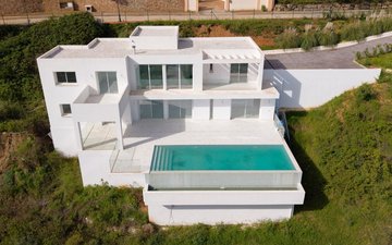 Property slide 21