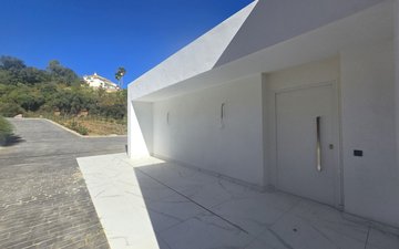 Property slide 22