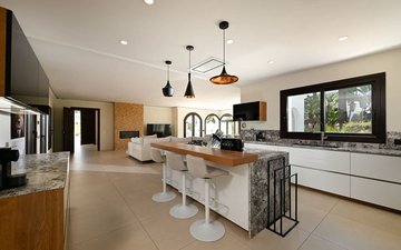 Property slide 7