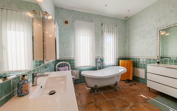 Property slide 24