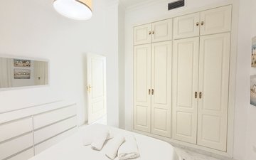 Property slide 21