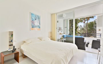 Property slide 10