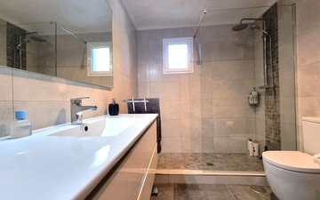 Property slide 23