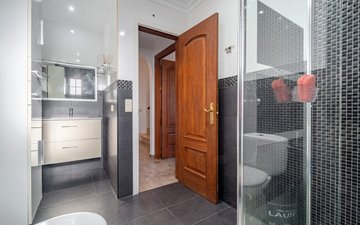 Property slide 20