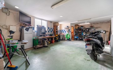 Property slide 48