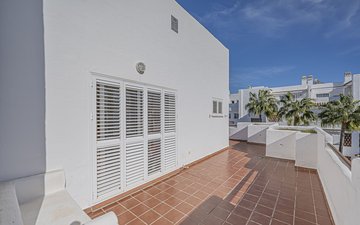 Property slide 25