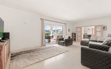 Property slide 17