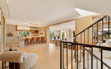 Property slide 44