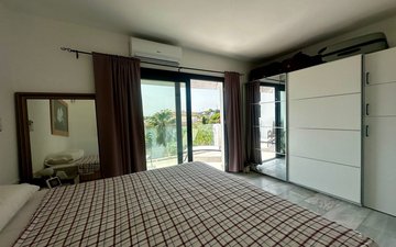 Property slide 14