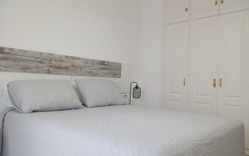 Property slide 32