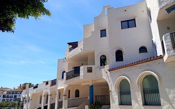 Property slide 46