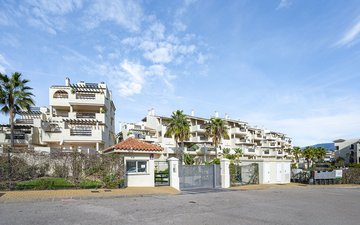 Property slide 44