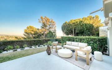 Property slide 17