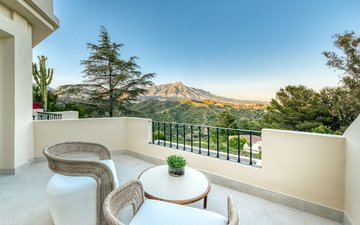 Property slide 25