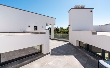 Property slide 25