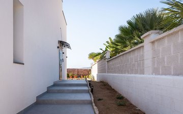 Property slide 35