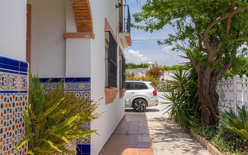 Property slide 40