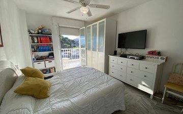 Property slide 20