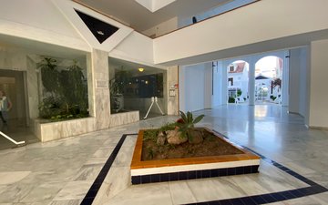 Property slide 25