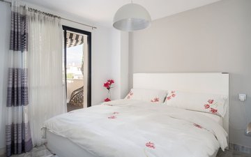 Property slide 21