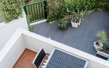Property slide 35