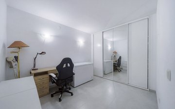 Property slide 19