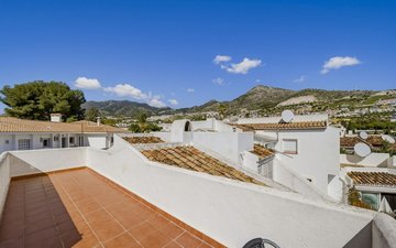 Property slide 25
