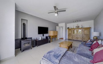 Property slide 7