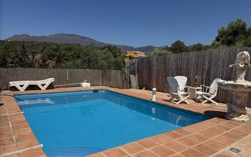 Property slide 10