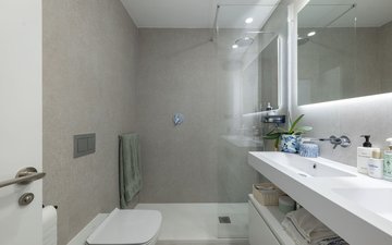 Property slide 20