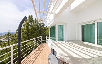 Property slide 50