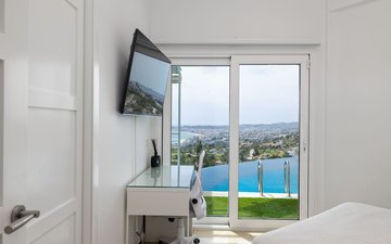 Property slide 51