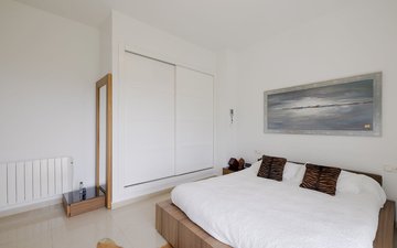 Property slide 83