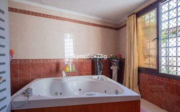 Property slide 21