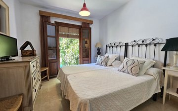 Property slide 14