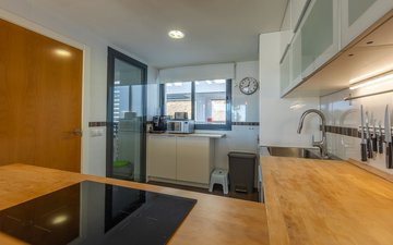 Property slide 32