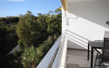 Property slide 20