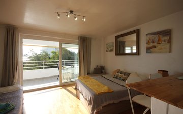 Property slide 25