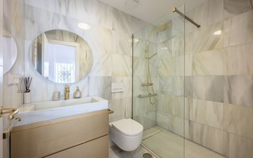 Property slide 16